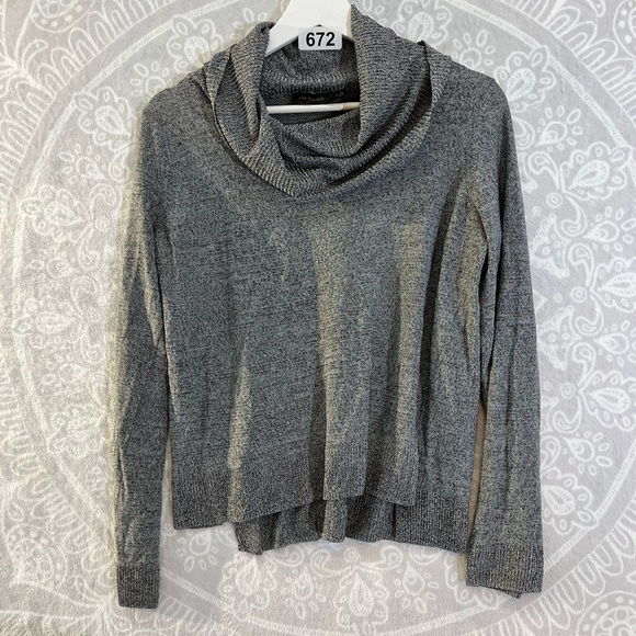 GRAY BLACK WHITE KNIT SWEATER COWL NECK SHORT SEE MEASUREMENTS SO CUTE SLINKY M - Picture 2 of 10